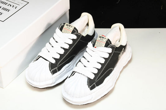 Maison MIHARA YASUHIRO
Blakey low-top (B&W)