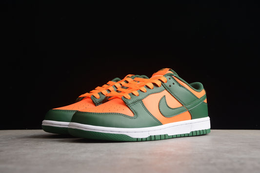 Nike Dunk Low Retro
Miami Hurricanes