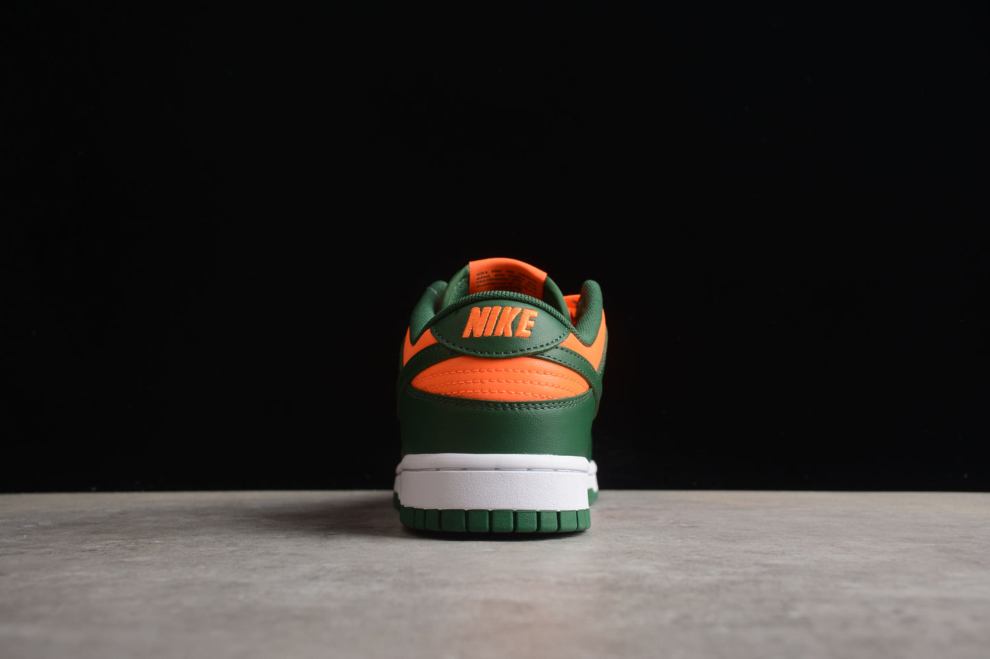Nike Dunk Low Retro
Miami Hurricanes