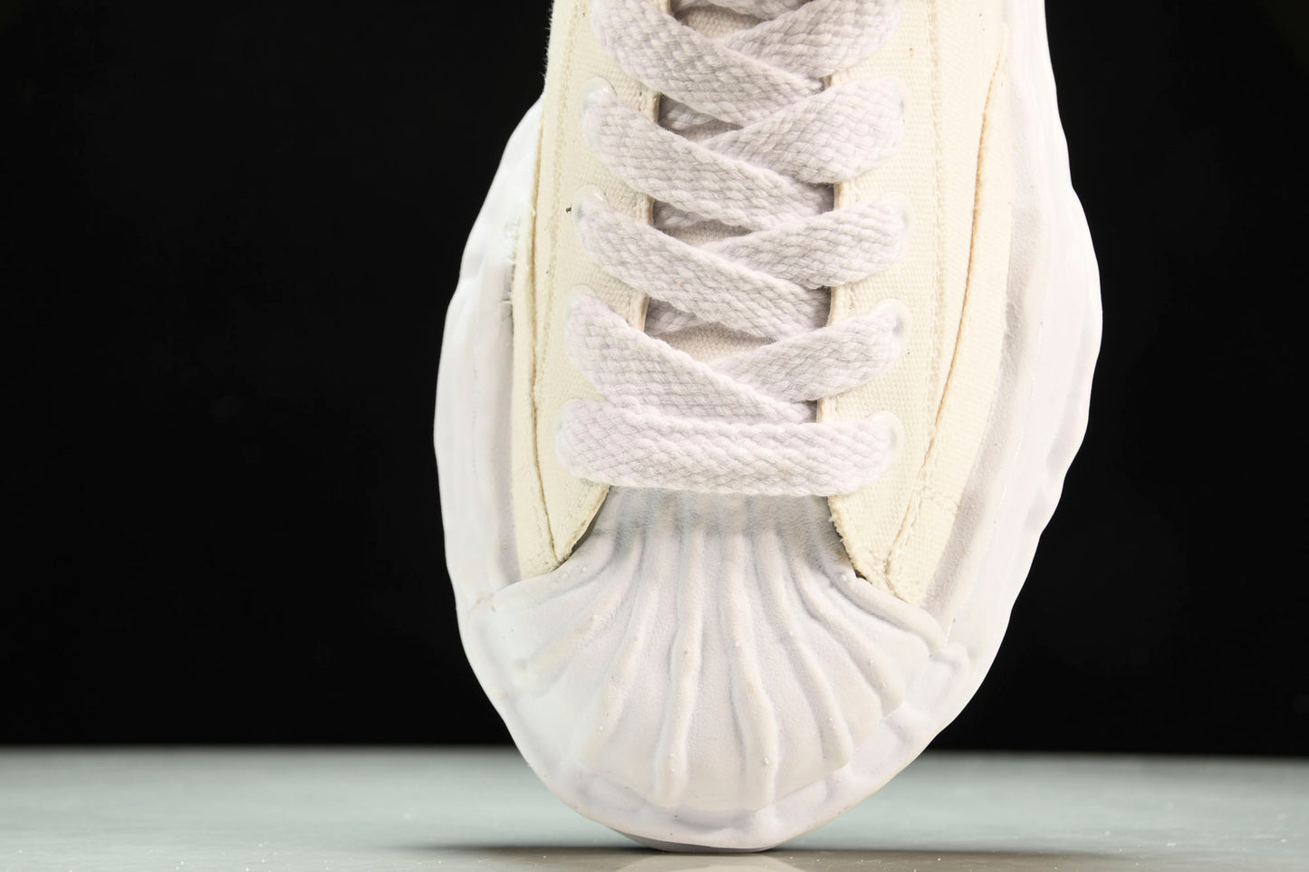 Maison MIHARA YASUHIRO
Blakey low-top sneakers