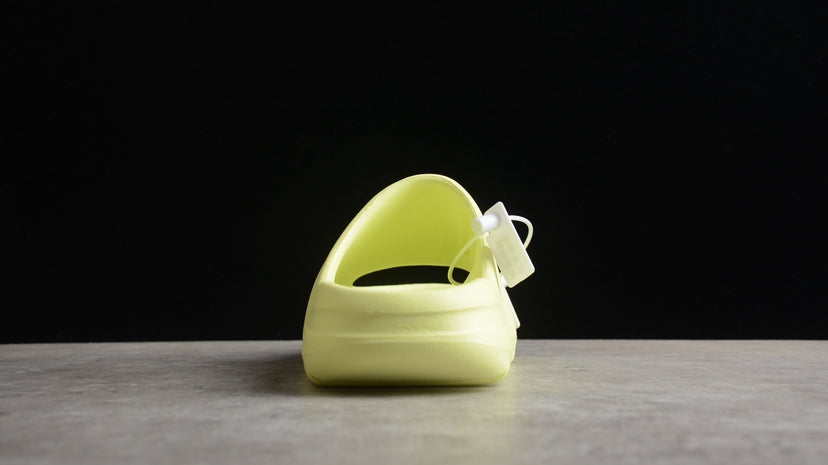 adidas Yeezy Slide
Glow Green