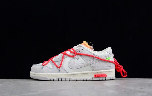 Nike Dunk Low
Off-White Lot 40