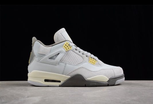 Jordan 4 Retro SE
Craft Photon Dust