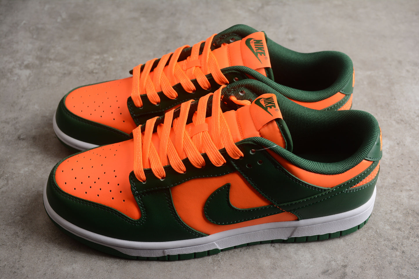 Nike Dunk Low Retro
Miami Hurricanes