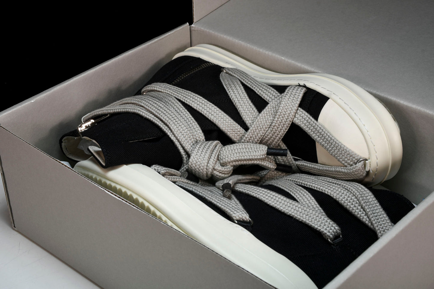 Rick Owens
Jumbo mega-laced sneaker boots