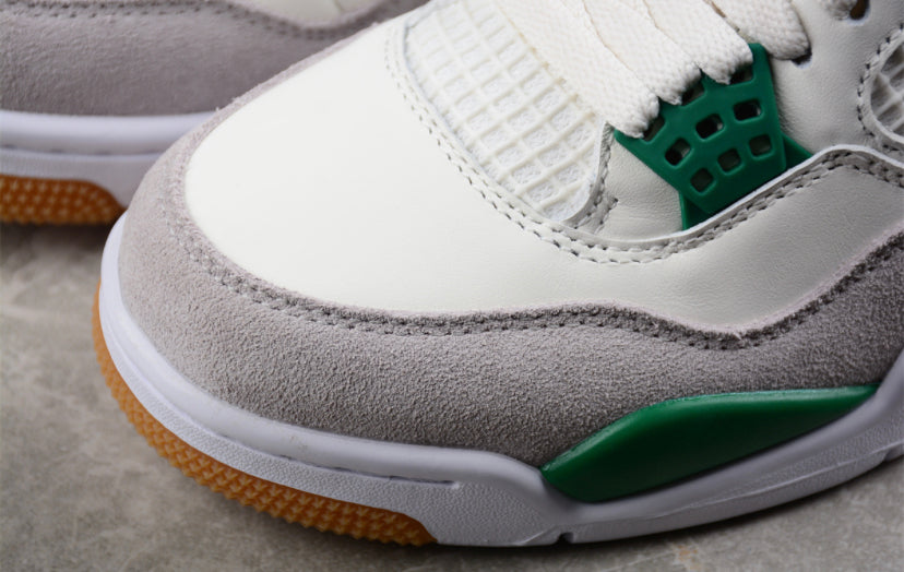 Jordan 4 Retro SB Pine Green