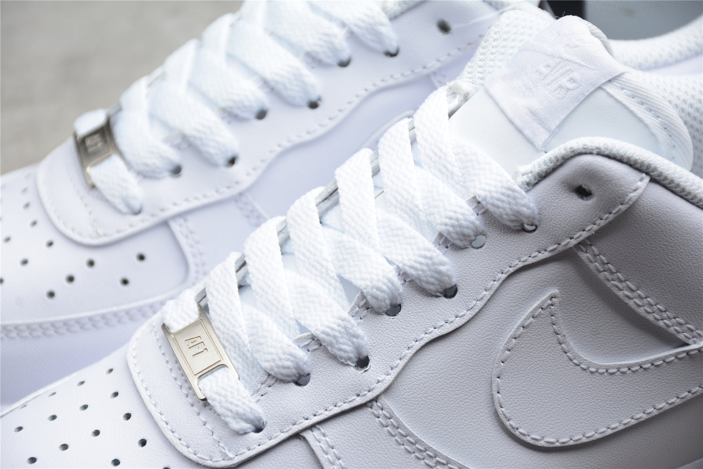 Nike Air Force 1 '07