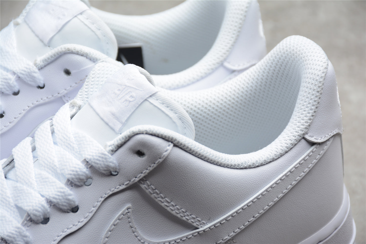 Nike Air Force 1 '07