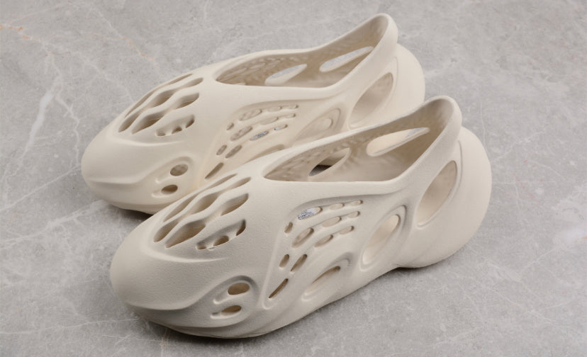 adidas Yeezy Foam RNNR Ararat (2020/2022)