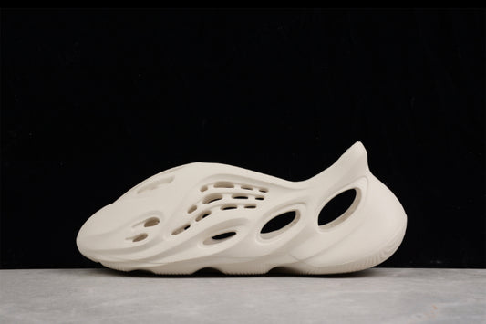 adidas Yeezy Foam RNNR Ararat (2020/2022)