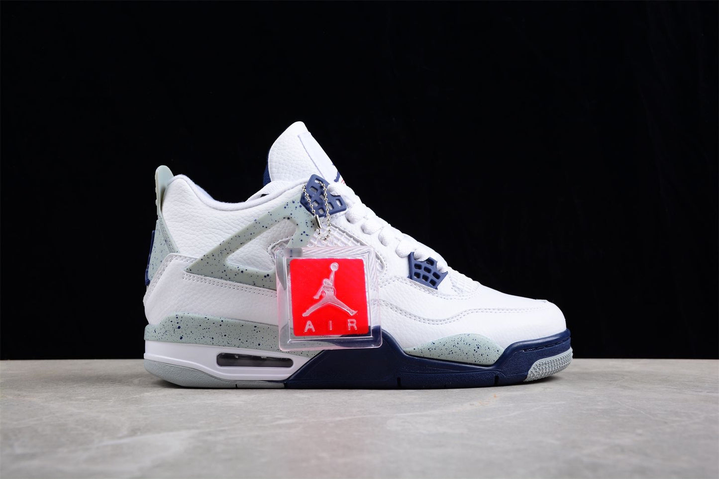 Jordan 4 Retro
Midnight Navy