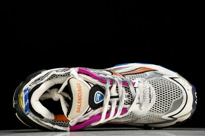Balenciaga
Runner sneakers