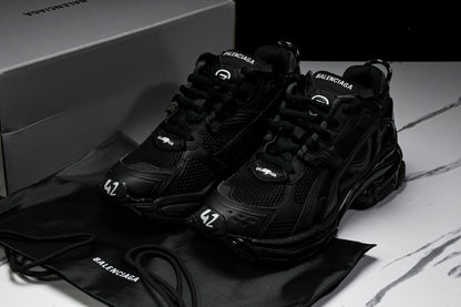 Balenciaga
Runner chunky low-top sneakers