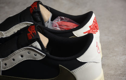 Jordan 1 Retro Low OG SP
Travis Scott Olive