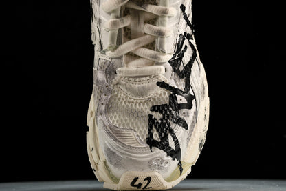 Balenciaga
Runner Graffiti sneakers