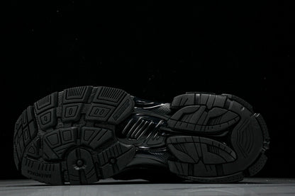 Balenciaga
Runner chunky low-top sneakers