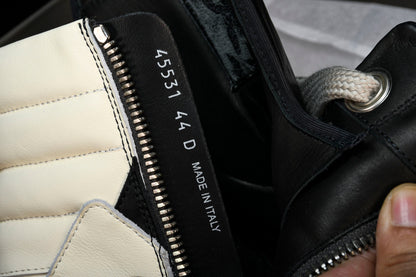 Rick Owens
Leather high-top sneakers