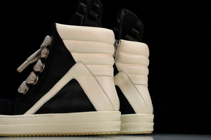 Rick Owens
Leather high-top sneakers