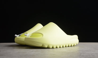 adidas Yeezy Slide
Glow Green