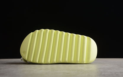 adidas Yeezy Slide
Glow Green
