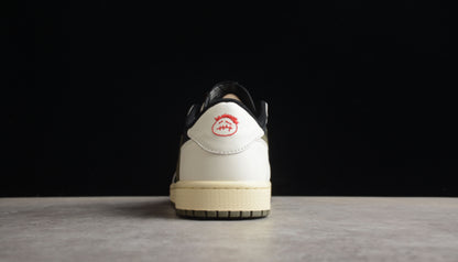 Jordan 1 Retro Low OG SP
Travis Scott Olive