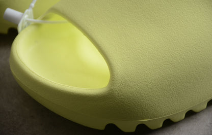 adidas Yeezy Slide
Glow Green