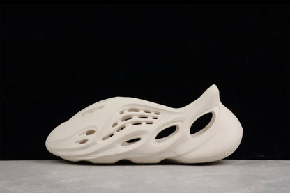 adidas Yeezy Foam RNNR Ararat (2020/2022)