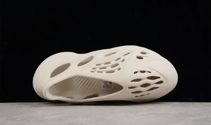 adidas Yeezy Foam RNNR Ararat (2020/2022)